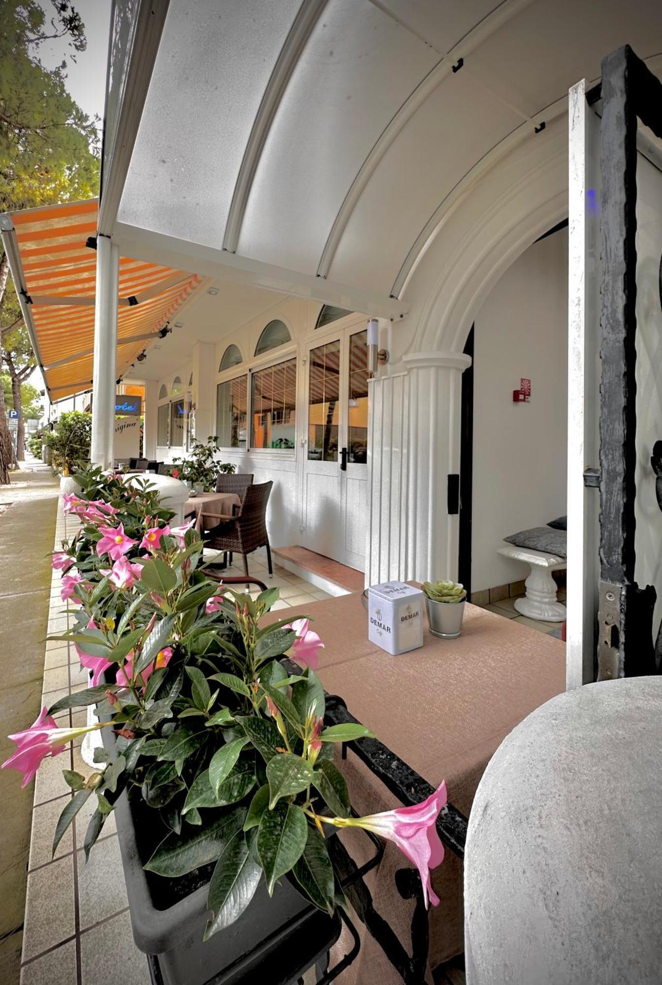 Hotel La Parigina Lignano Sabbiadoro Exterior foto